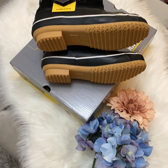 NEW! Waterproof Black Ankle Snow Boots - Picture 5 of 9